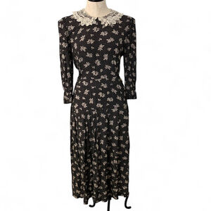 Vintage 90s/y2k Jane Singer Prairie Floral Maxi Dress with Lace Collar - 10